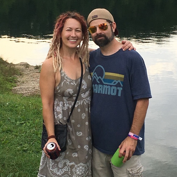 Meet your Posher, Colleen - Picture 2 of 3